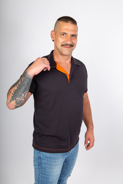 Herren Poloshirt Martin_Black Edition mit Untertritt in Orange